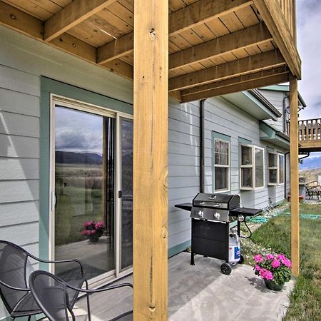 Airy Emigrant Townhome With Sweeping Mtn Views! Exterior photo