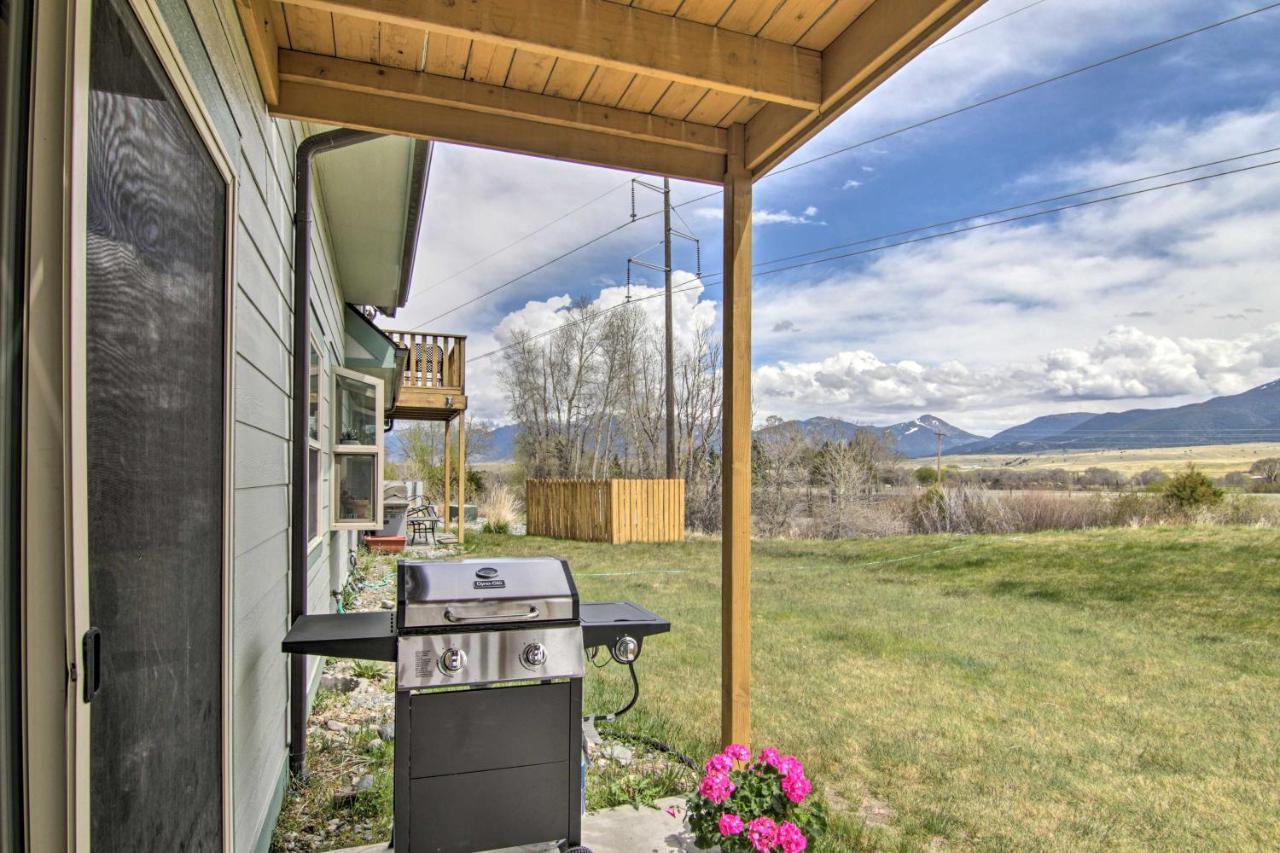 Airy Emigrant Townhome With Sweeping Mtn Views! Exterior photo