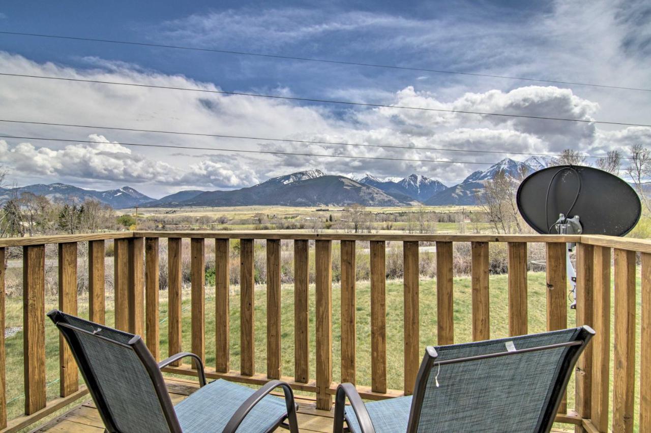 Airy Emigrant Townhome With Sweeping Mtn Views! Exterior photo