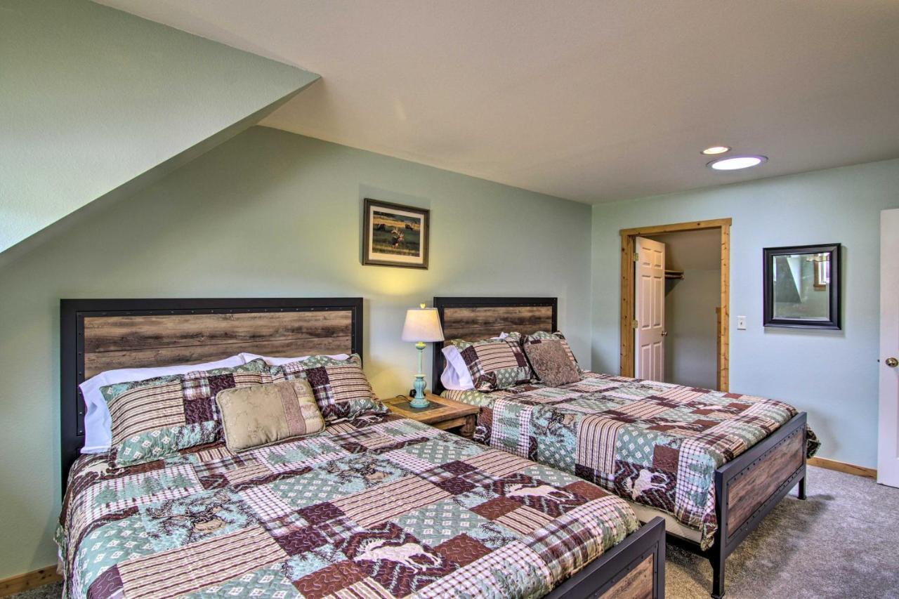 Airy Emigrant Townhome With Sweeping Mtn Views! Exterior photo