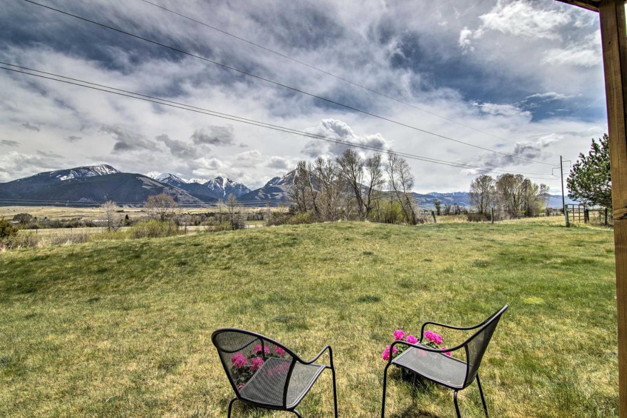 Airy Emigrant Townhome With Sweeping Mtn Views! Exterior photo
